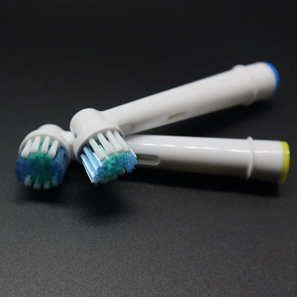 Box of 12 Oral‑B compatible replacement brush heads — image 3