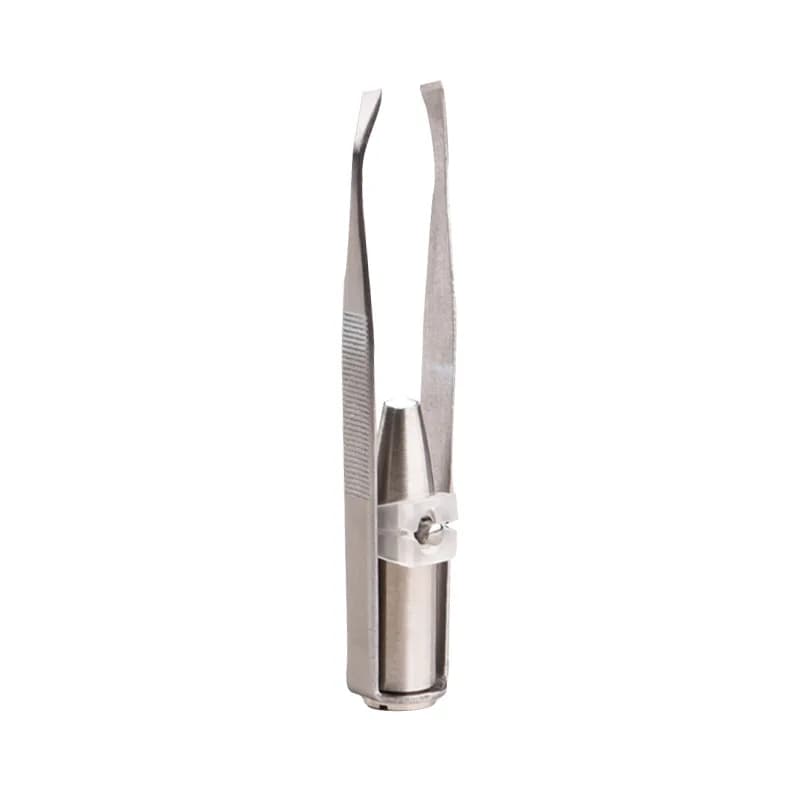 Stainless steel eyebrow tweezer with LED light — image 8