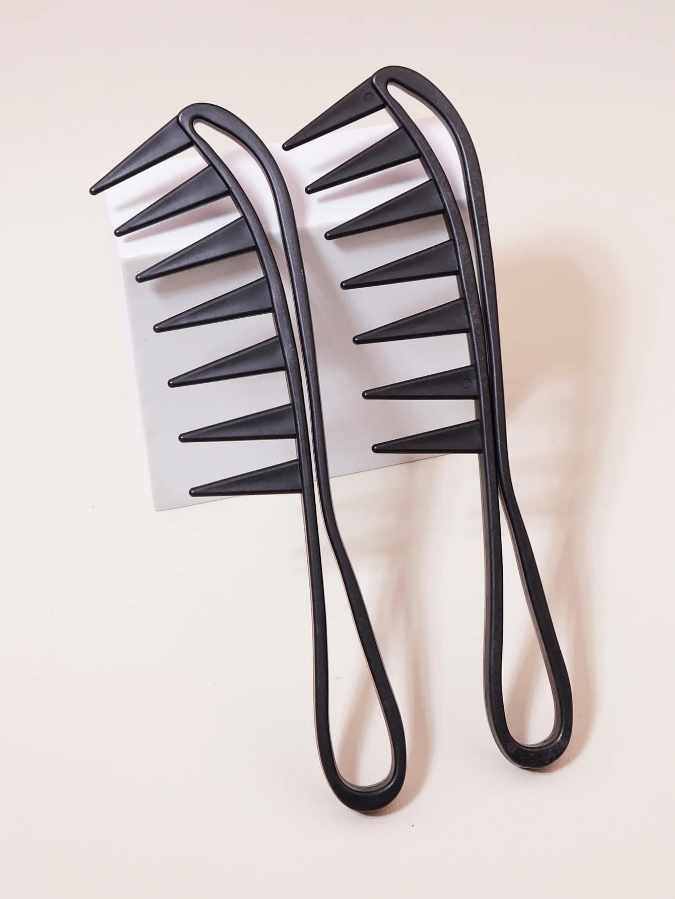 large wide-tooth hair comb — image 2