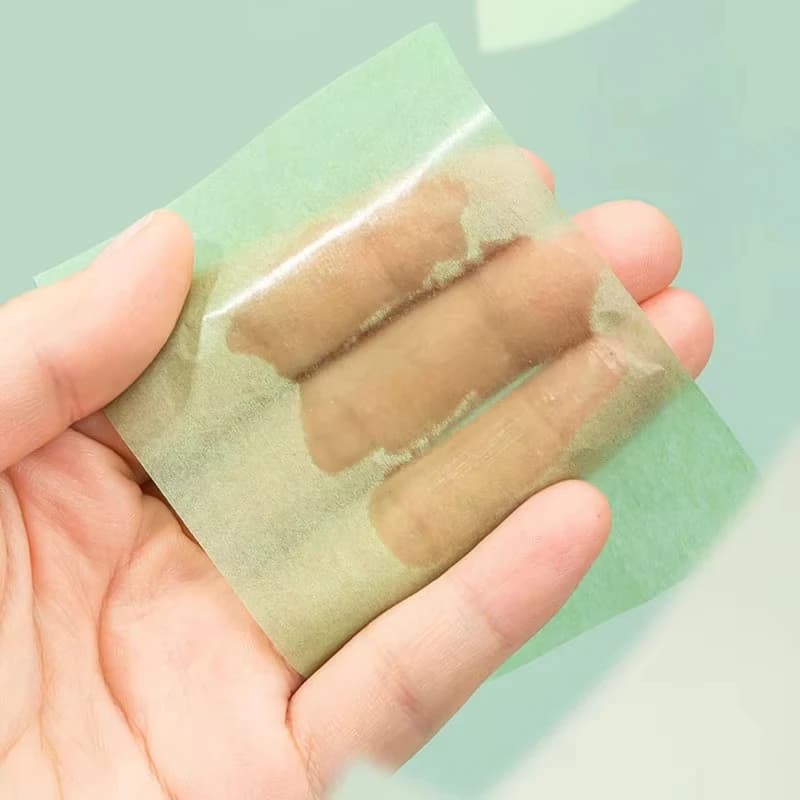 Pack of scented facial oil absorbing sheets — image 4