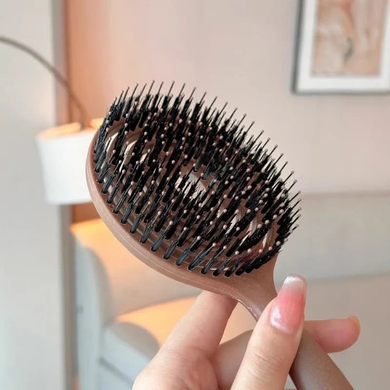 round boar bristle hair brush for volume — image 4