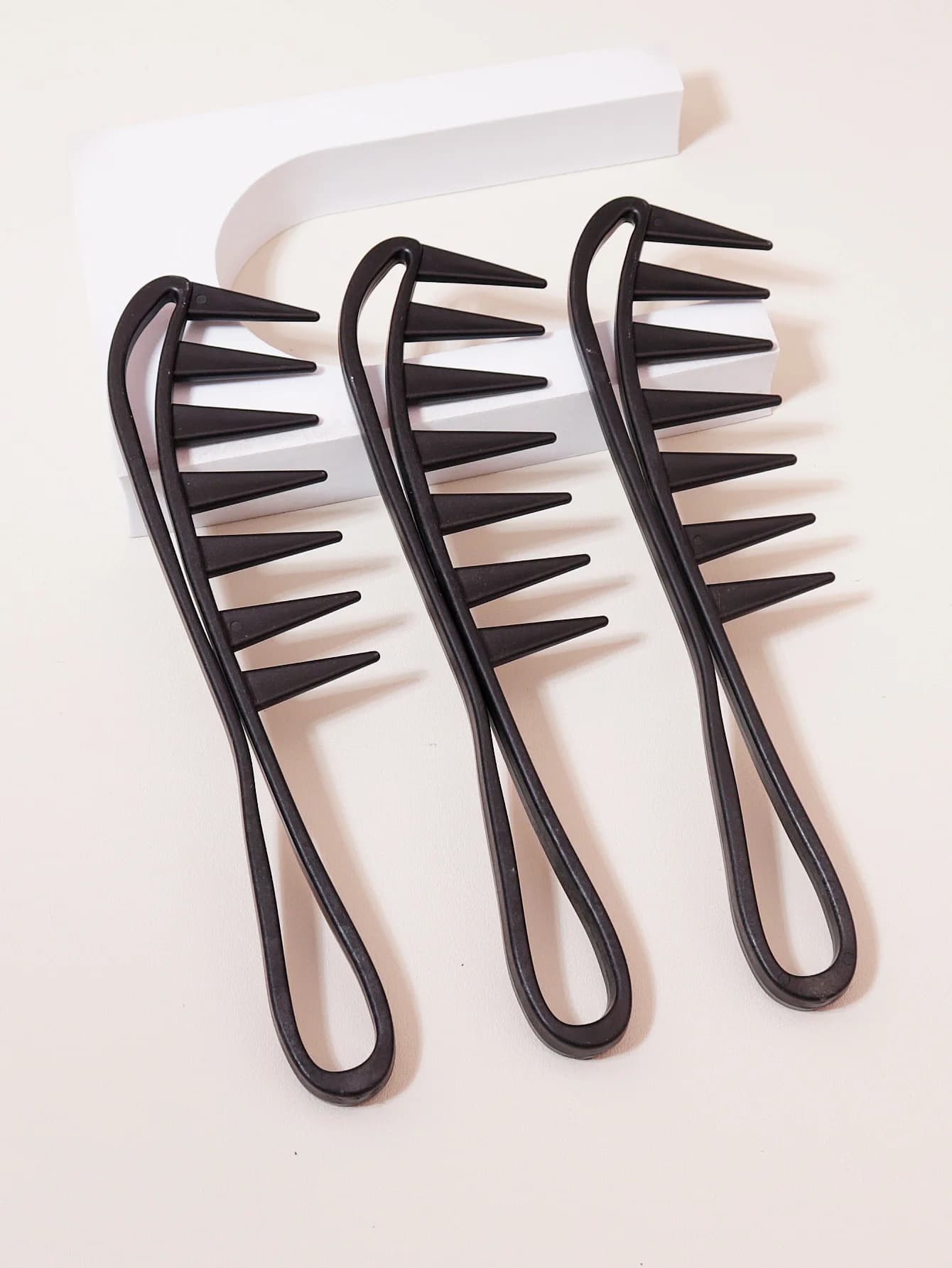 large wide-tooth hair comb — image 1