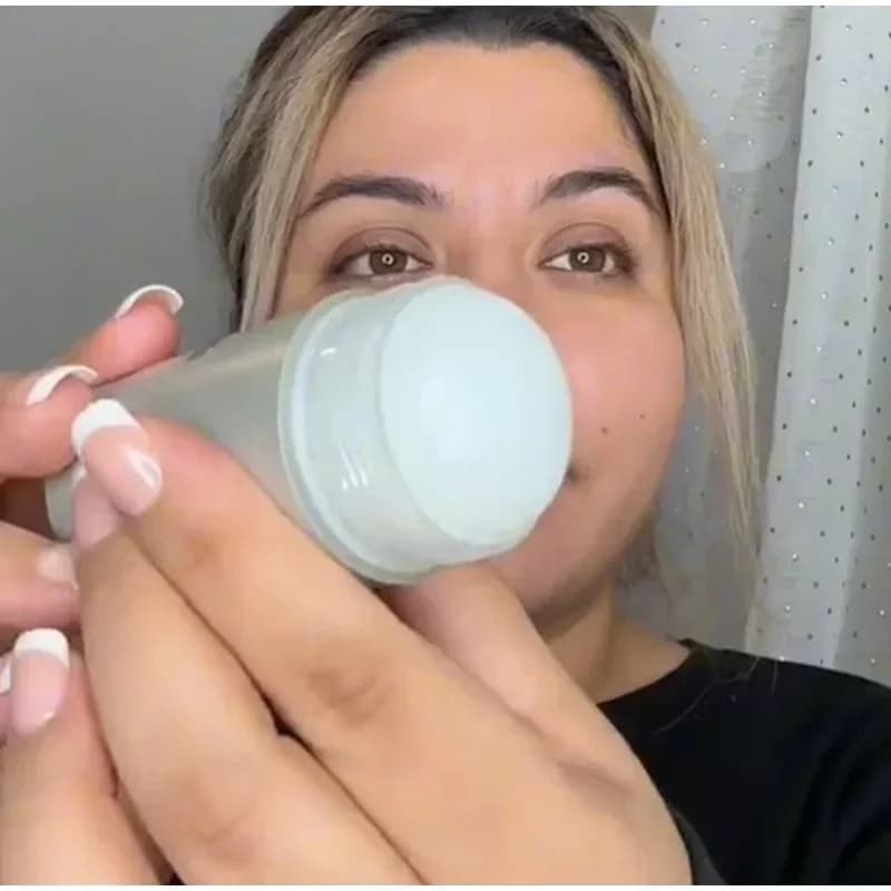 Retinol and hyaluronic acid anti‑wrinkle stick — image 3