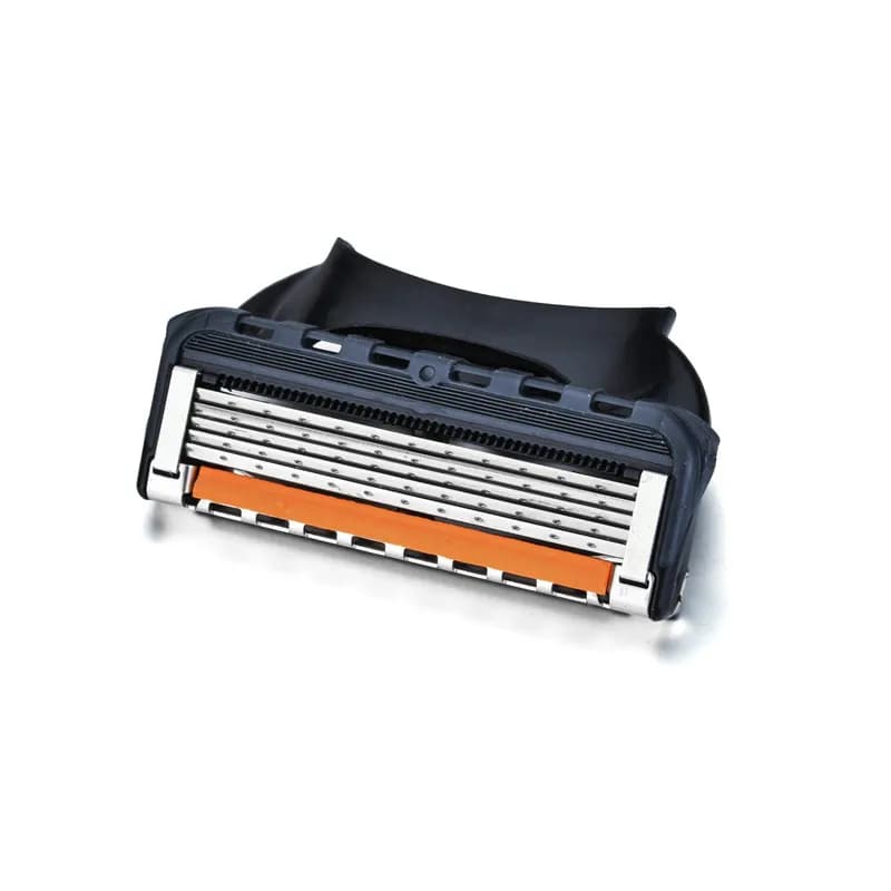 5-layer Razor Fusion Pro shaving blade refill pack — image 5