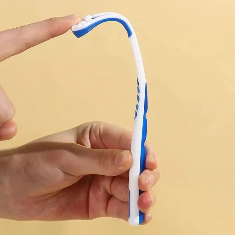 silicone tongue scraper for oral care — image 4
