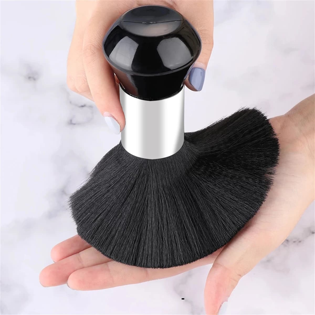 black hair cutting brush for barbers — image 3