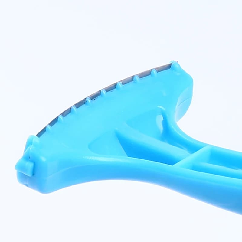 metal and plastic foot care razor for callus removal — image 6