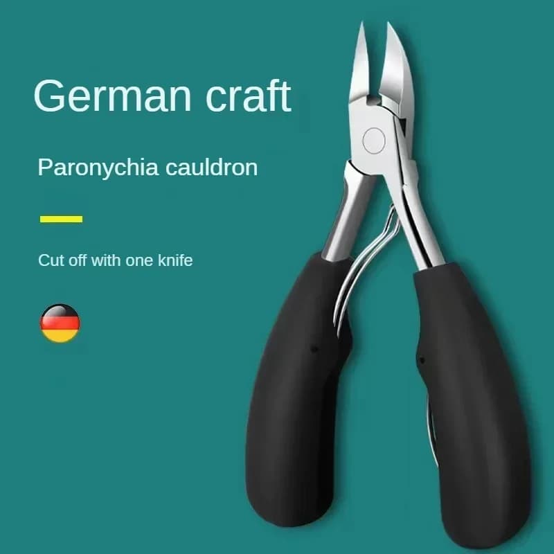 Toe nail clipper with curved blade — image 1
