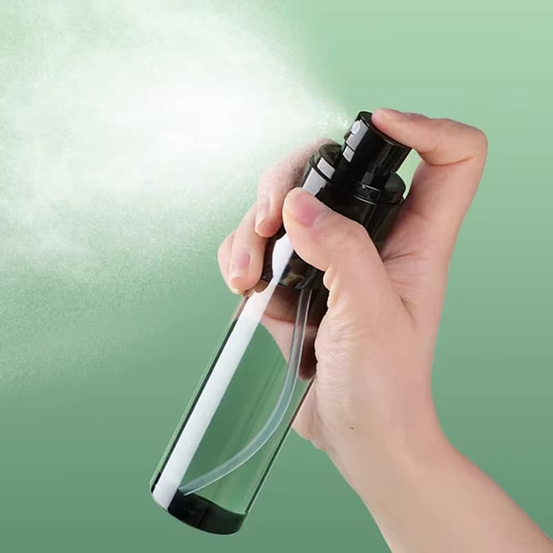 Ultra fine travel spray bottle with fine mist nozzle — image 2