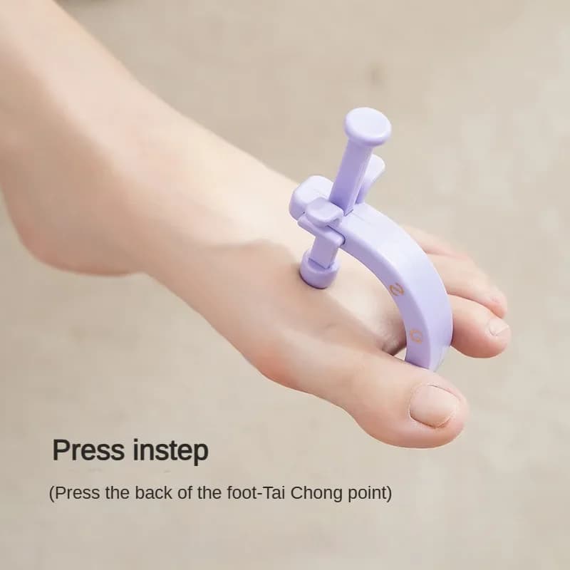 wearable acupressure massager for hands and feet — image 5