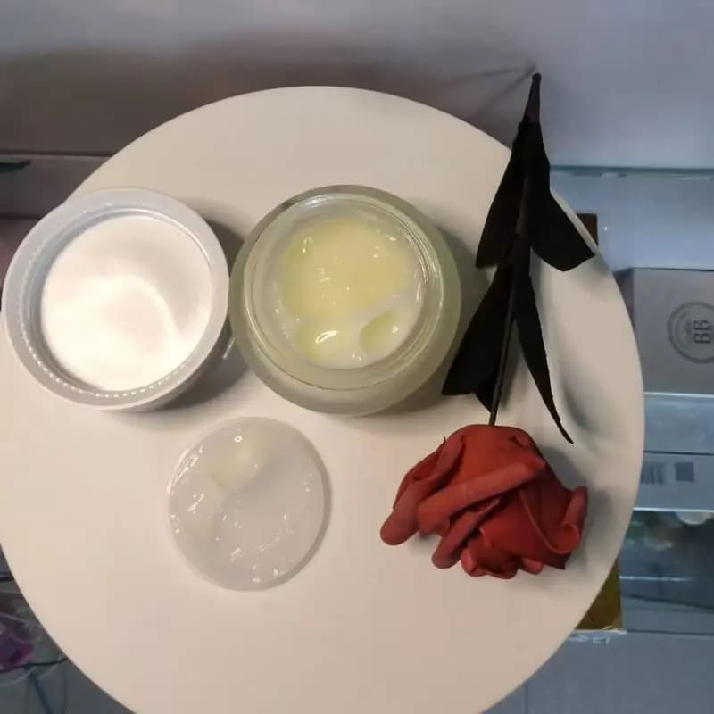 Korean collagen firming and lifting face cream tube — image 6