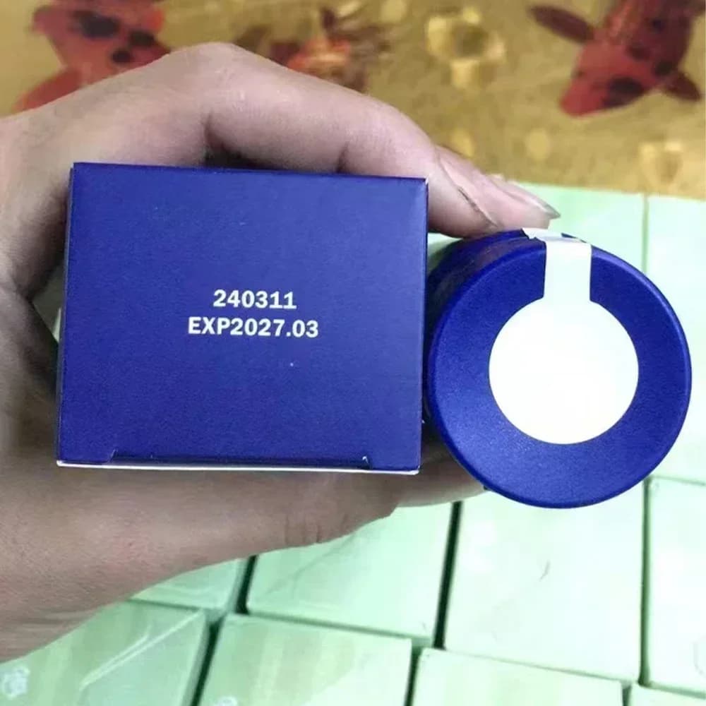 soothing skin care balm tube — image 4