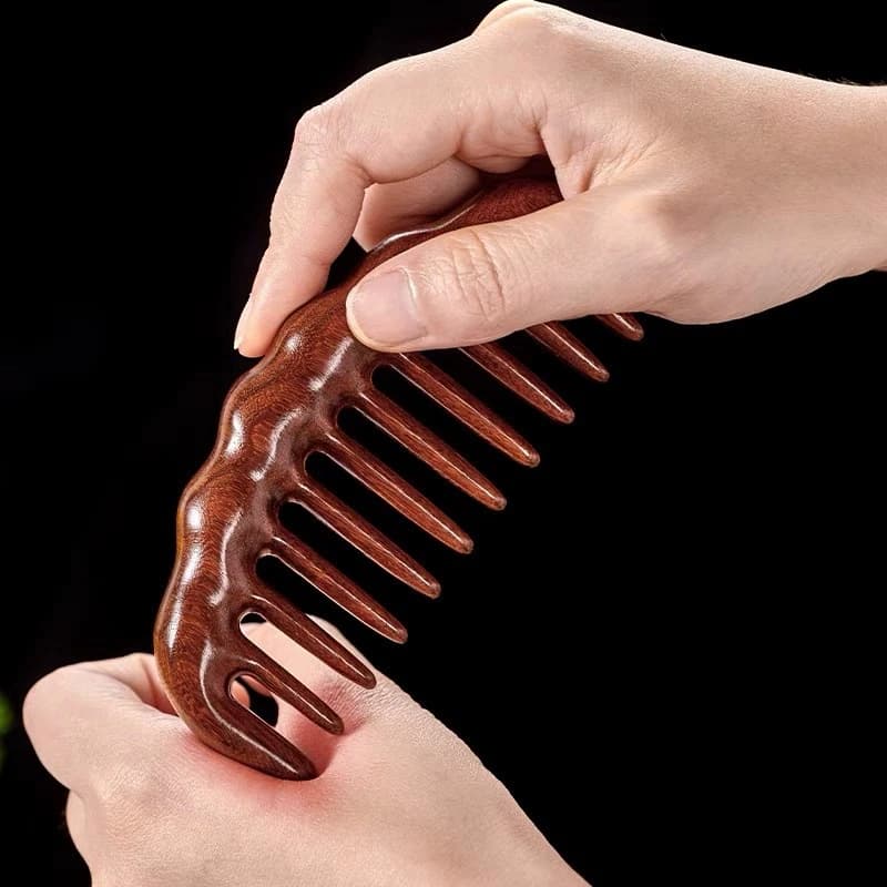 Natural sandalwood wide-tooth detangling comb — image 4