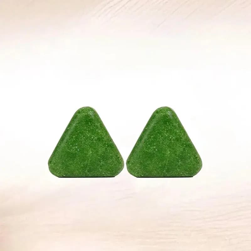 Arborvitae leaf solid shampoo bar — image 8