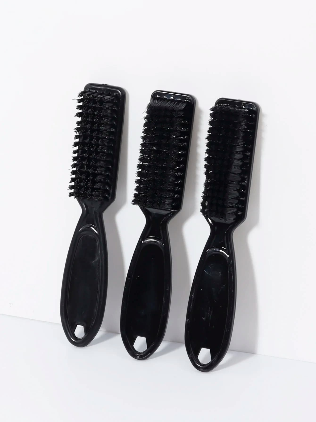 beard styling brush with wooden handle — image 5