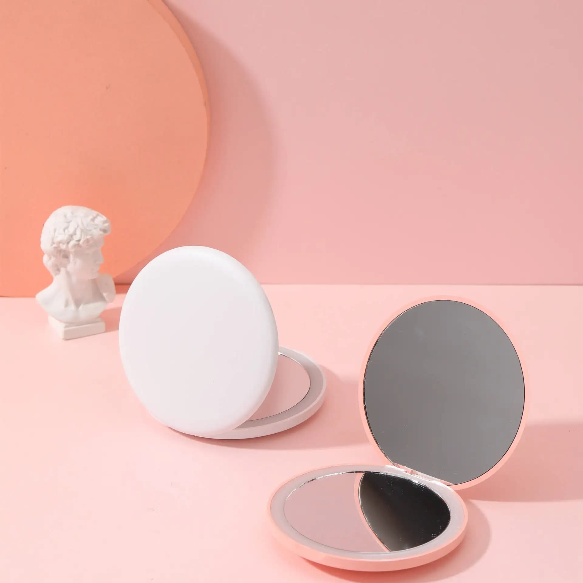 folding LED makeup mirror with dual lights — image 4