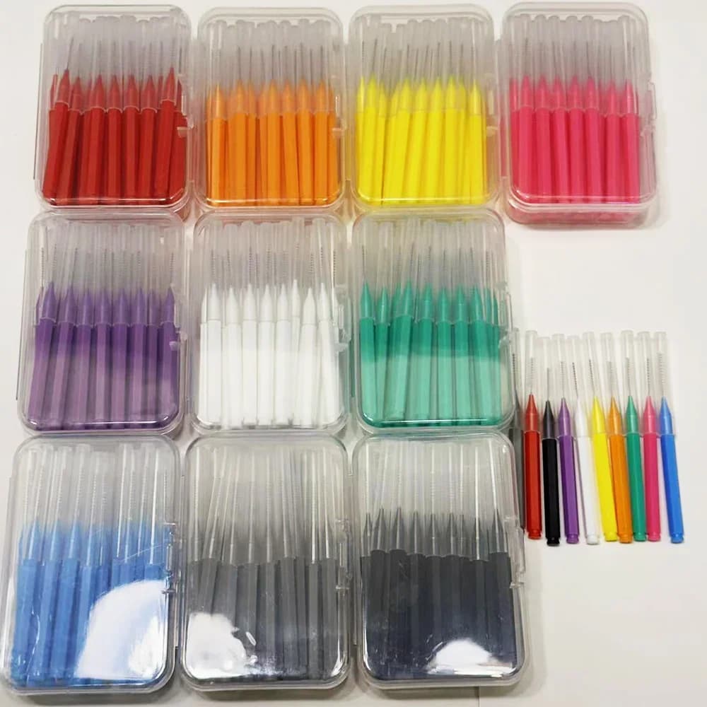 Box of 30 soft micro‑brush interdental brushes — image 1