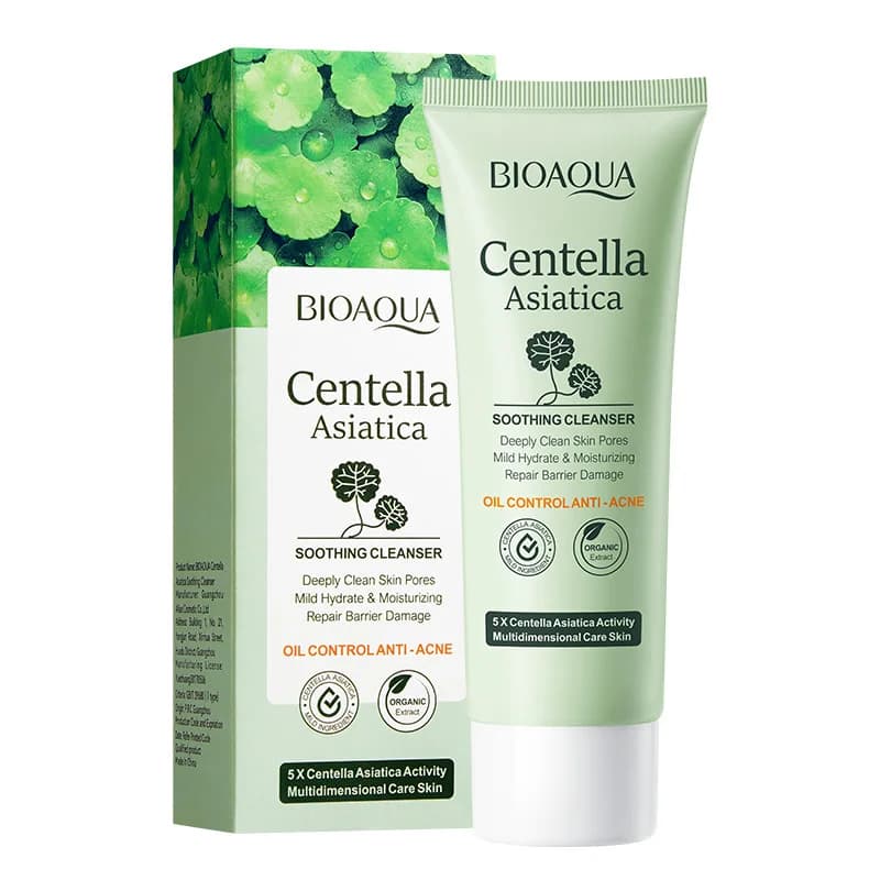 Centella asiatica facial cleanser bottle with moisturizing oil — image 1