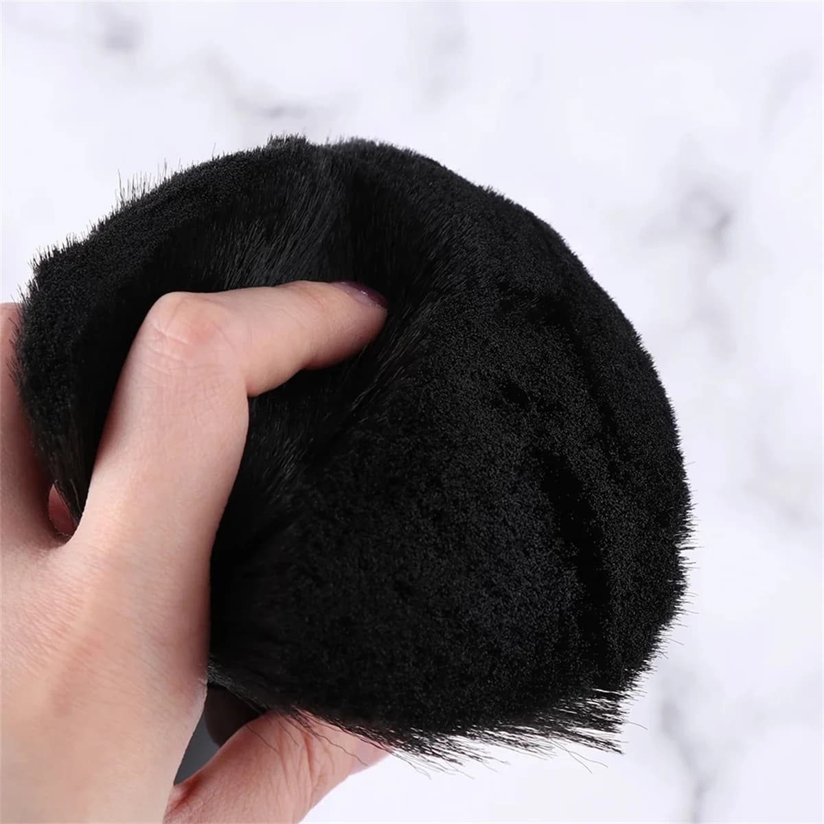 black hair cutting brush for barbers — image 4