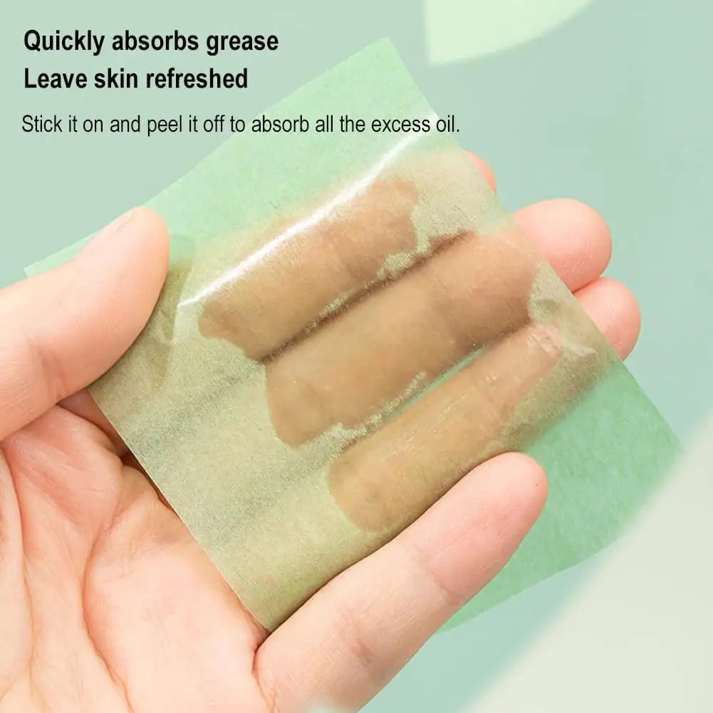 pack of 100 face oil blotting papers — image 2