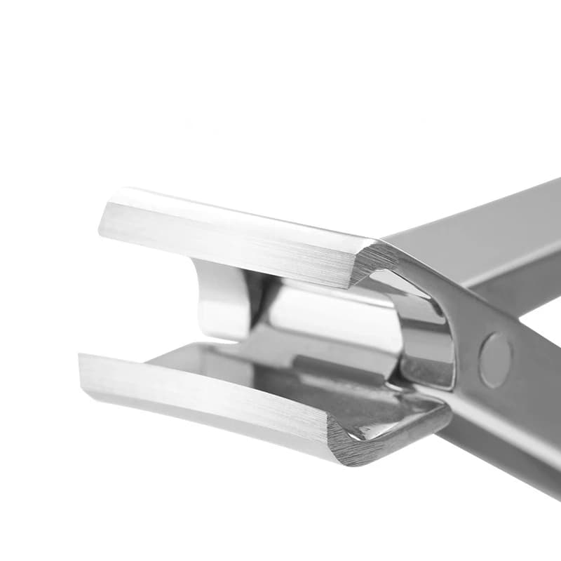 foldable ultra-thin nail clipper with dead skin remover — image 4
