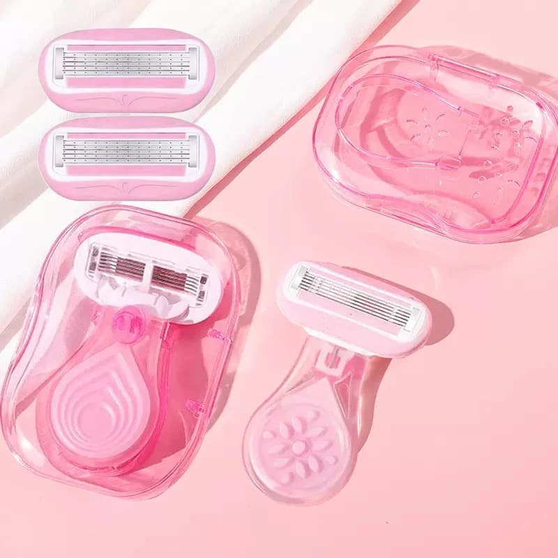 portable women's travel razor with protective net blade — image 1