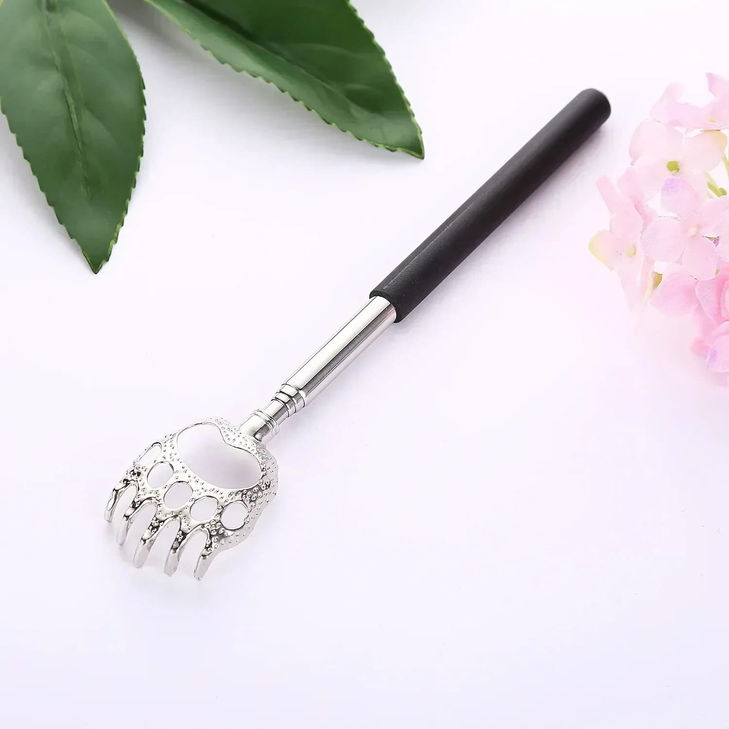 stainless steel telescopic back scratcher — image 8