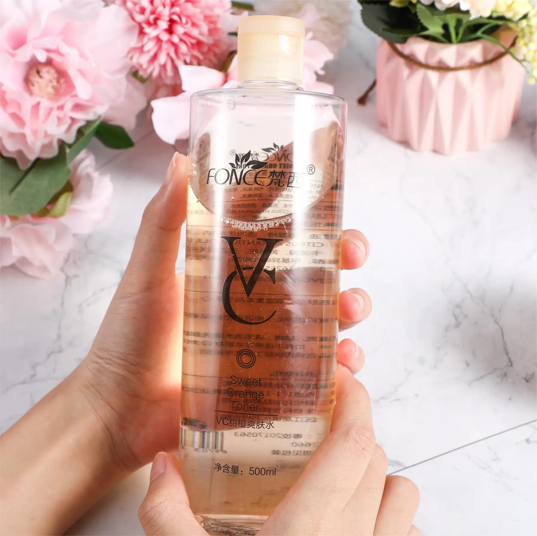 Fonce Vitamin C hydrating toner bottle 500ml — image 3