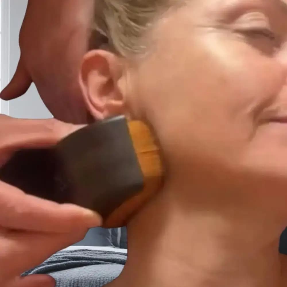 Portable Lymphatic Contour Face Brush for Reducing Puffiness