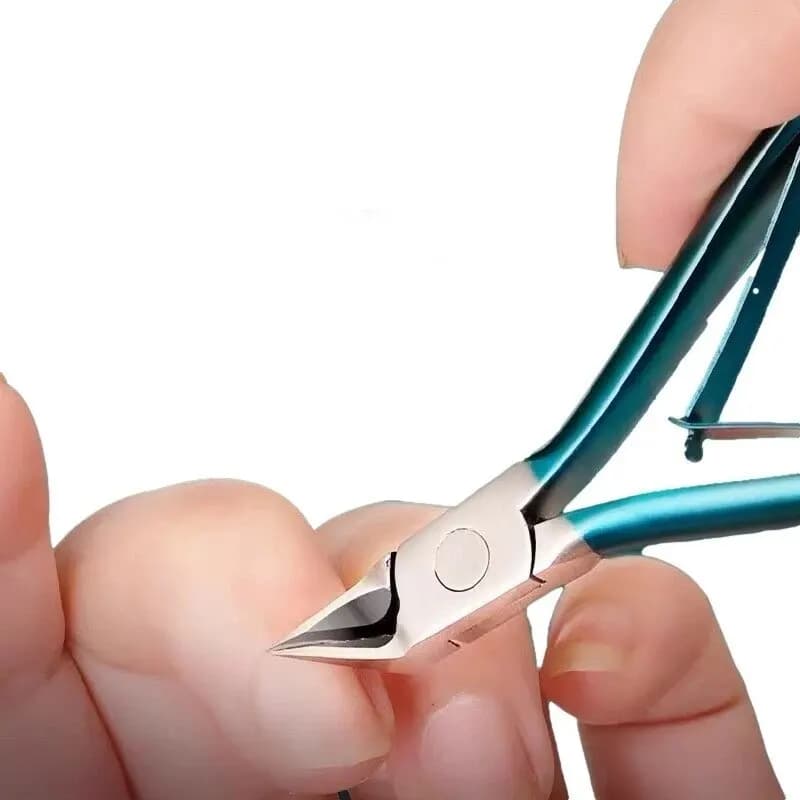 Stainless steel toe nail clipper for ingrown or thick toenails — image 4