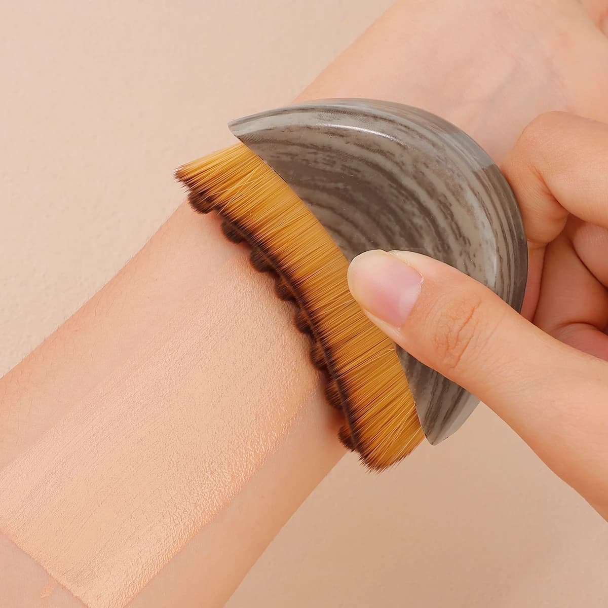 Lymphatic contour face brush with soft bristles — image 5