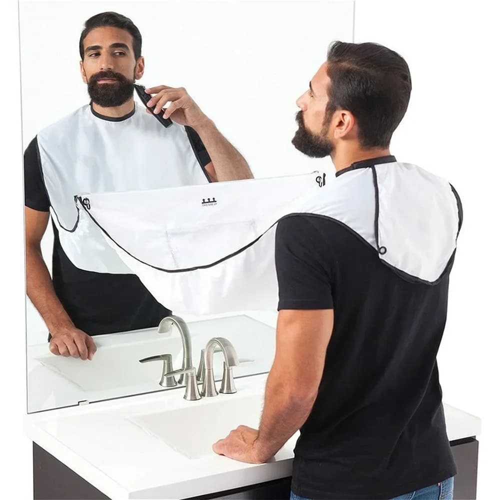 men's shaving apron with wall‑mounted mirror — image 4