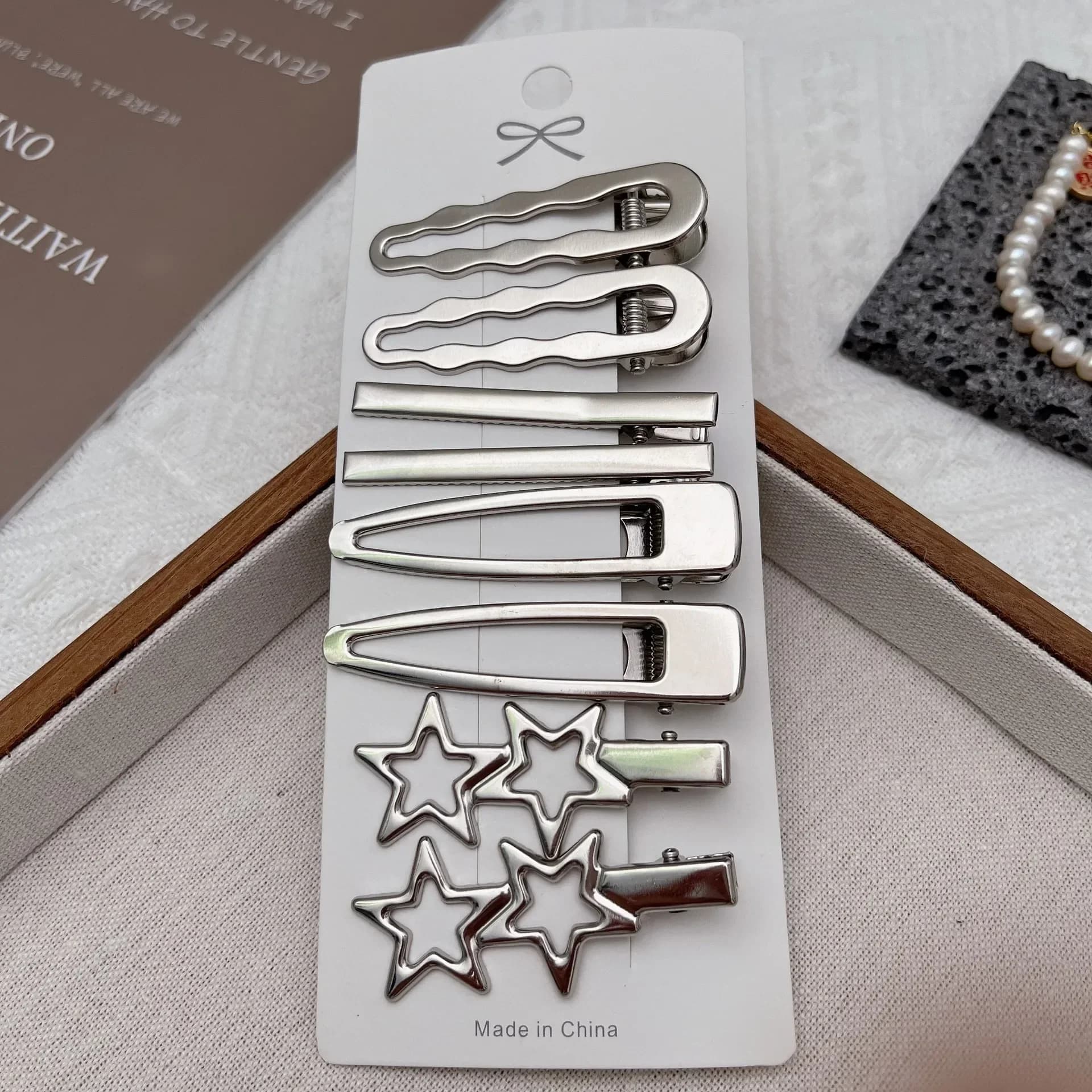 silver duckbill hairpin for bangs — image 7