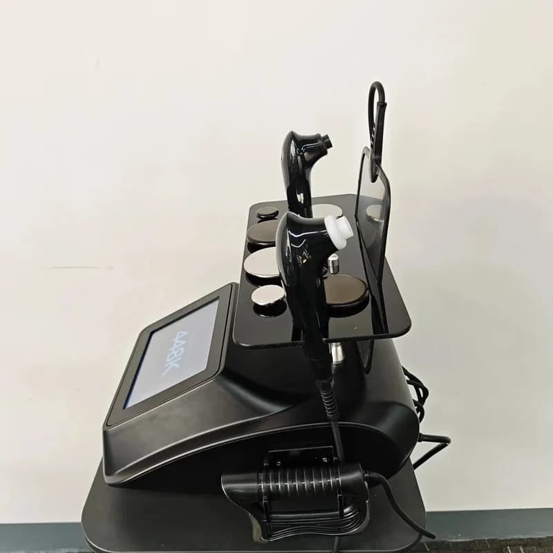 handheld Tecar therapy unit with 448 kHz frequency — image 4