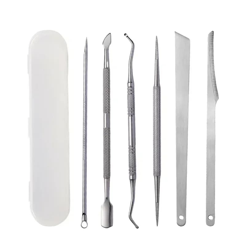 Foot care kit with callus remover and skin shaver — image 3