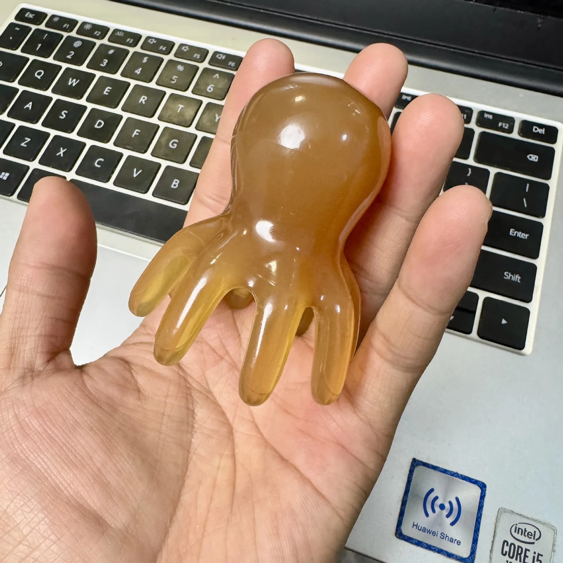 Octopus resin massage comb for scalp and meridian scraping — image 4