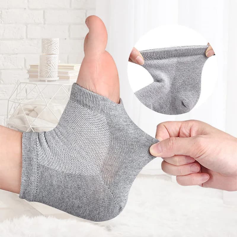 Reusable silicone gel heel socks for moisturizing cracked feet — image 5