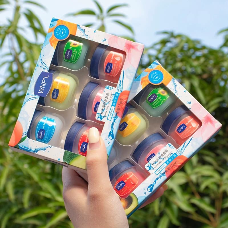 healing moisturizing lip balm tube — image 5