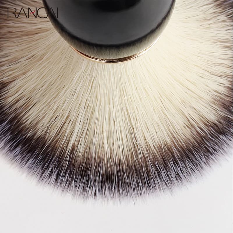 Wooden beard shaving brush with natural bristles — image 3